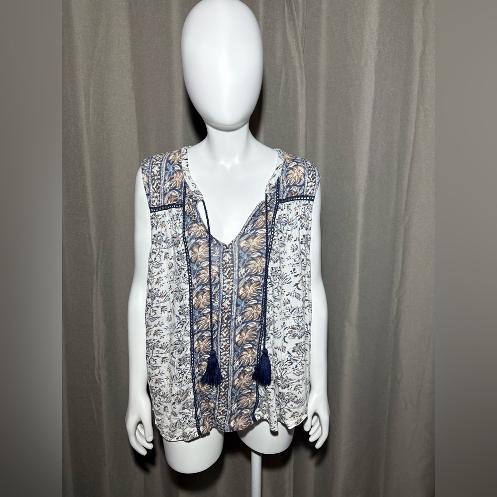 Lucky Brand Navy and Cream Patterned Blouse